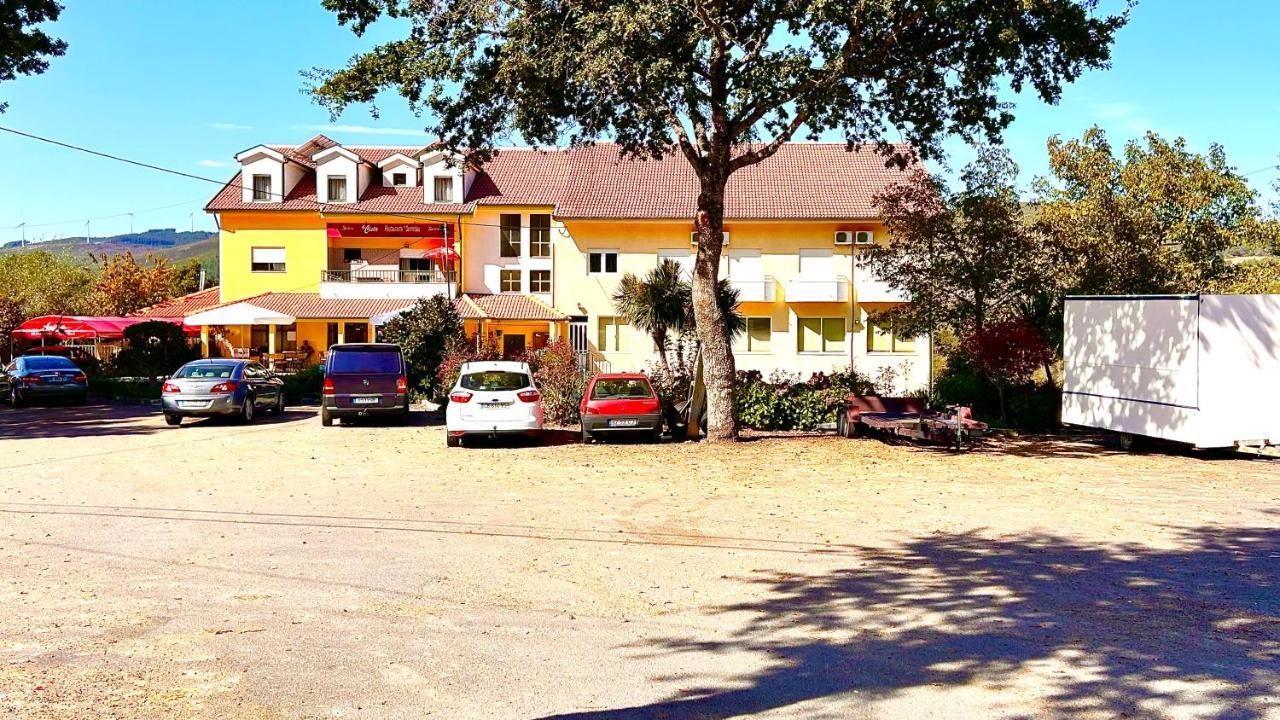 Residencial A Cista Hotel Vila da Ponte ภายนอก รูปภาพ